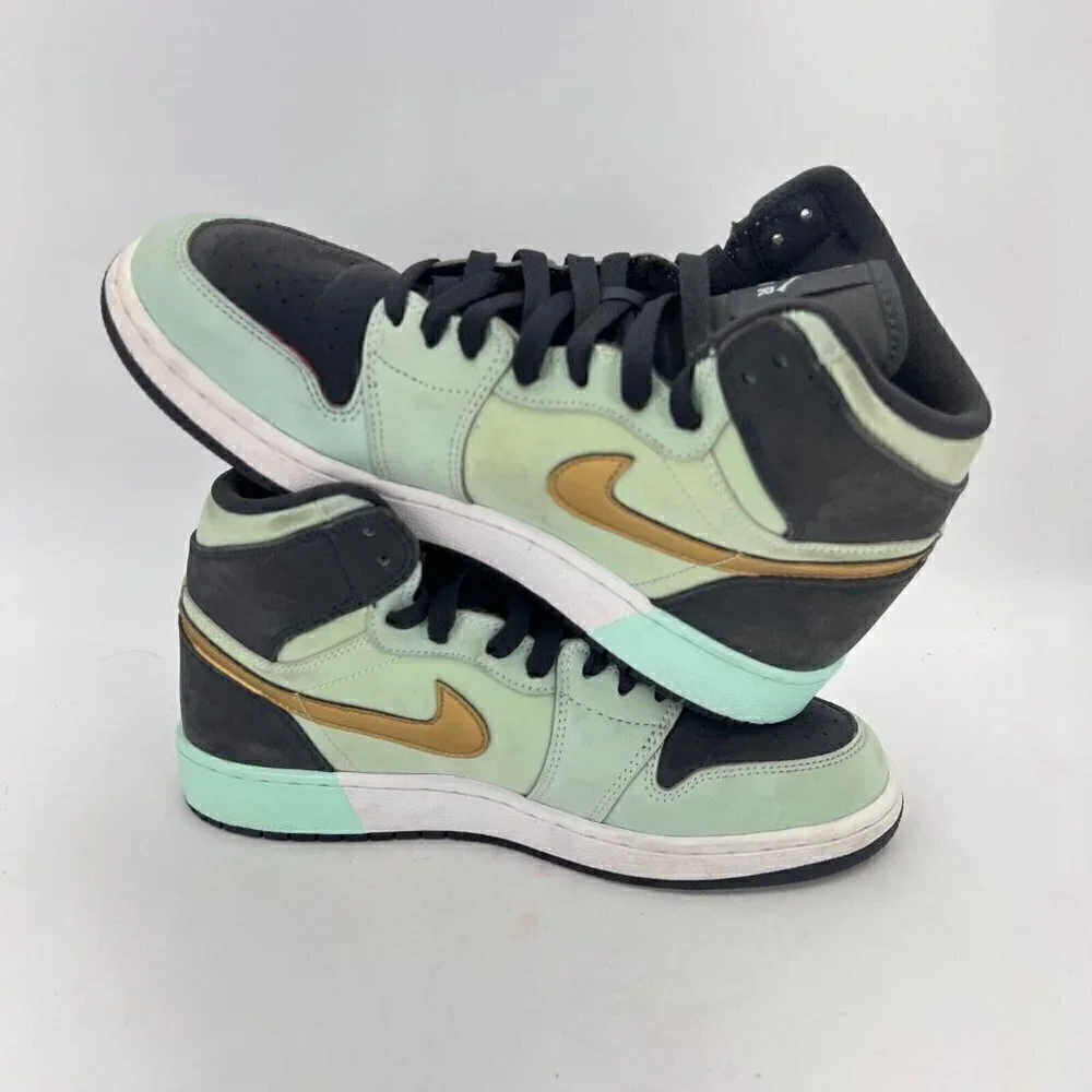 Nike Air Jordan 1 Retro High Mint Foam Green 332148-300 Sz 5.5Y / 7 Women’s
